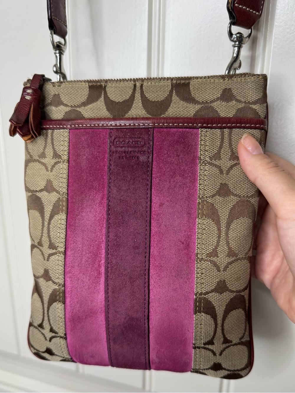COACH 🎆 Signature Suede, Leather Crossbody Bag, Tan & Burgundy, Monogrammed Logo - Picture 2 of 16